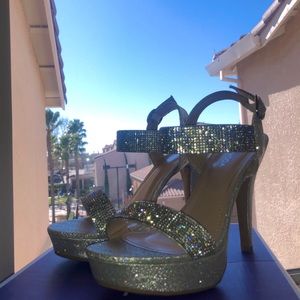 Silver Dressy Heals ✨